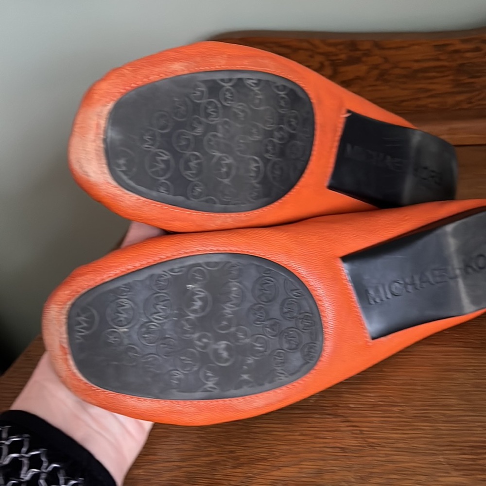 Michael Kors slip on leather shoes - Picture 5 of 9